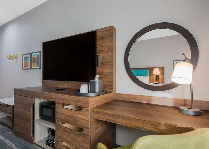 Hampton By Hilton Hotel 3*
