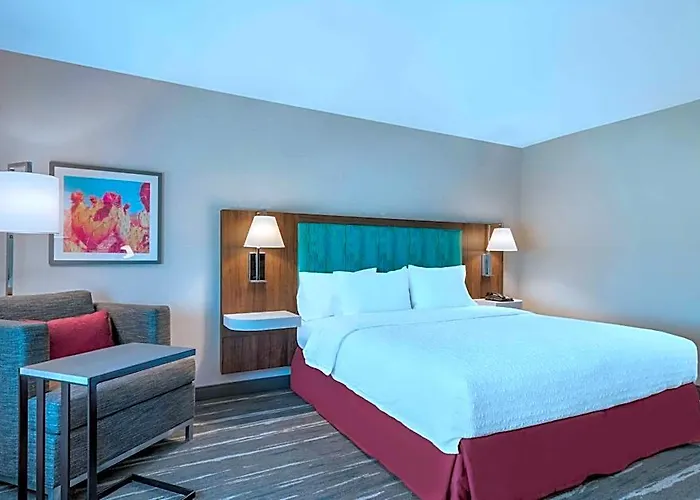 Hotel Hampton By Hilton Williams